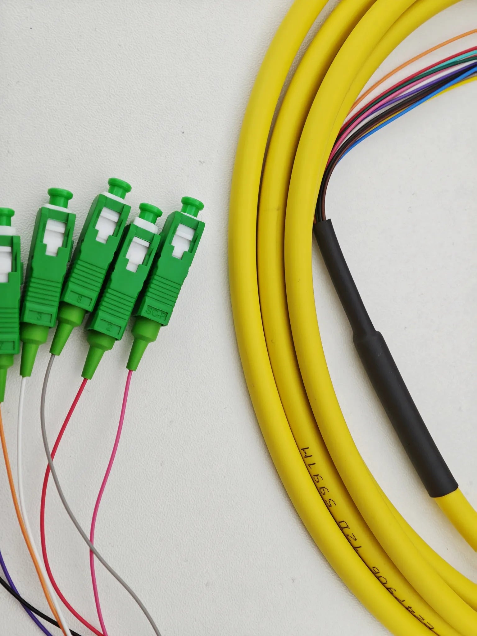 LC to LC APC Single Mode 12-Fiber LSZH Fiber Optic Patch Cord 3m, Yellow, for Data Center & Telecom